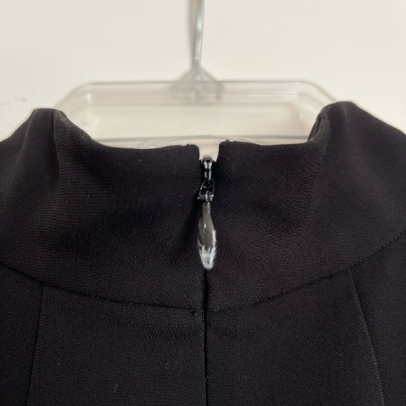 Theory Sleeveless Black Top - Picture 5 of 6